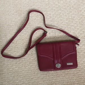 Pouchee burgundy crossbody bag